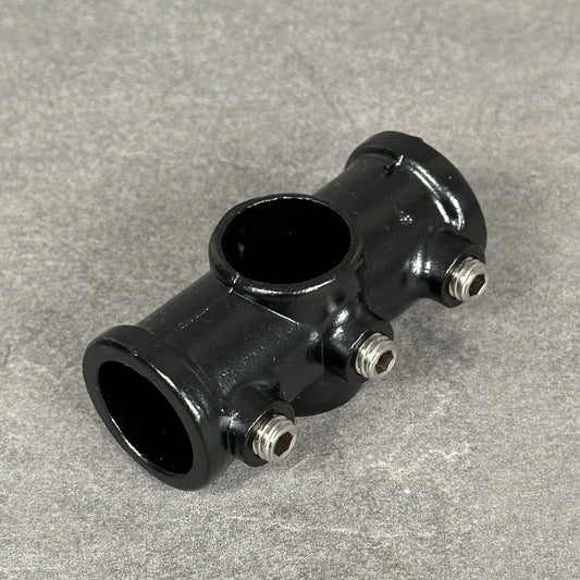 Vapaasti leijuva neliristikkäin - 20 mm - Mustamaalattu