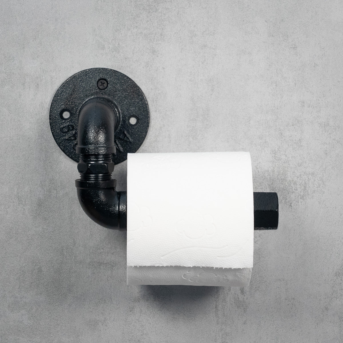 toilettenpapier aufbewahrung diy LoftRoll – Toilettenpapierhalter in schrägem industriellem Design –  Piperebel