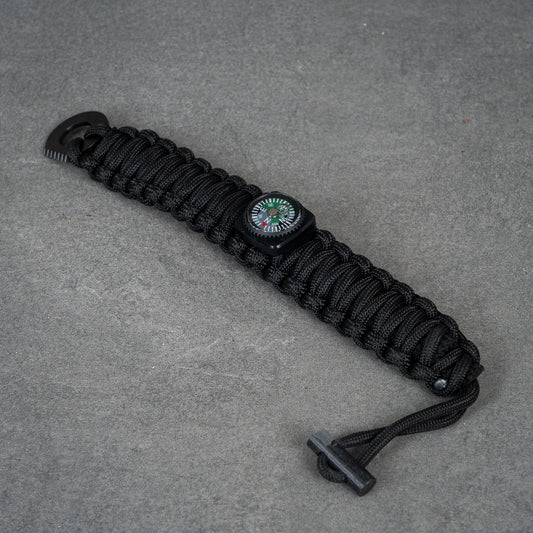 Paracord bracelet with compass