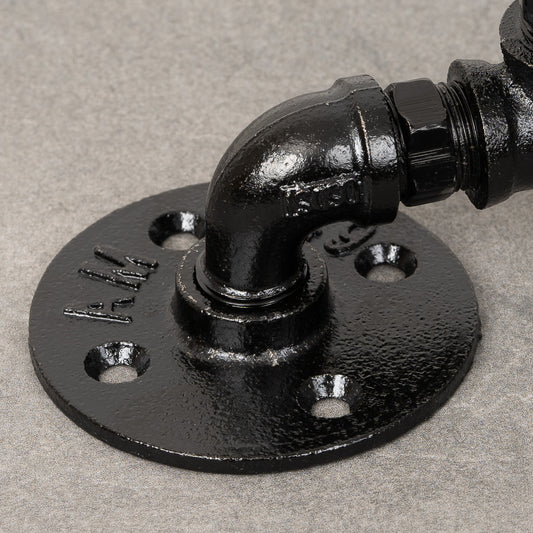 Seinäteline / jalka, 4 reikää - 20 mm - Mustamaalattu