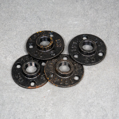 Väggfäste / fot, 3-hål - 20 mm - Svartlackerad – 2:a sortering