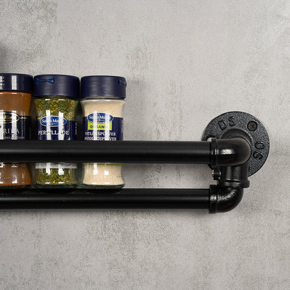 Kryddhyllan Spicey i industriell rördesign - DIY