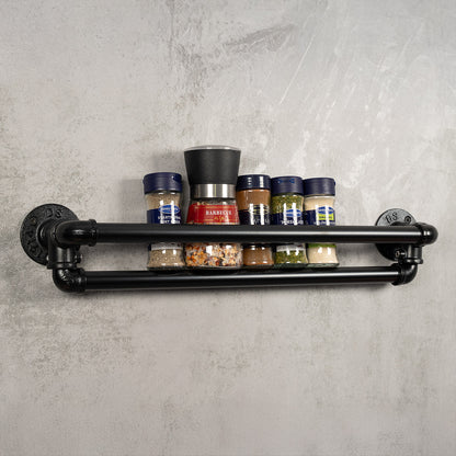 Kryddhyllan Spicey i industriell rördesign - DIY