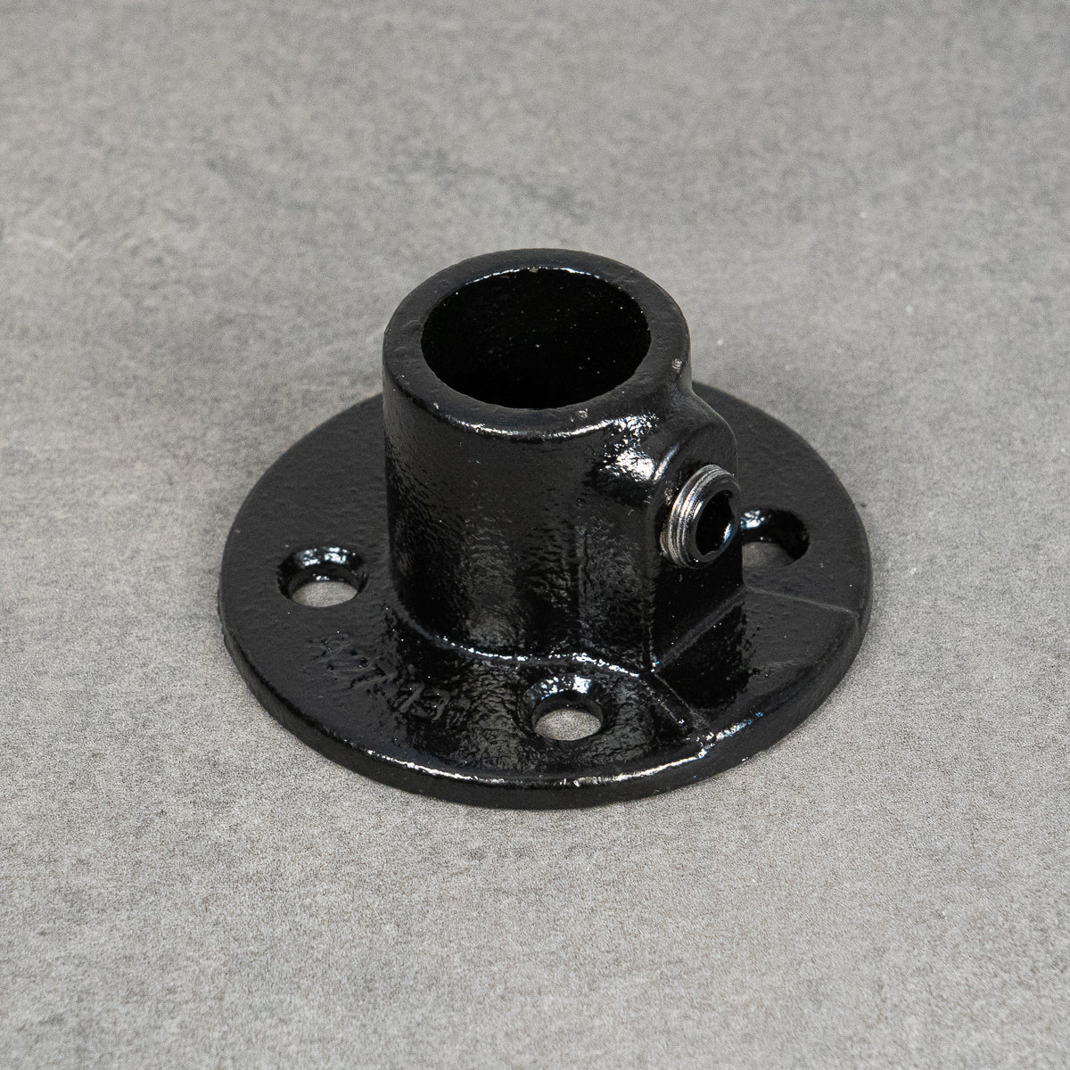 Väggfäste / fot, flytande, 4-hål - 26 mm - Svartlackerad