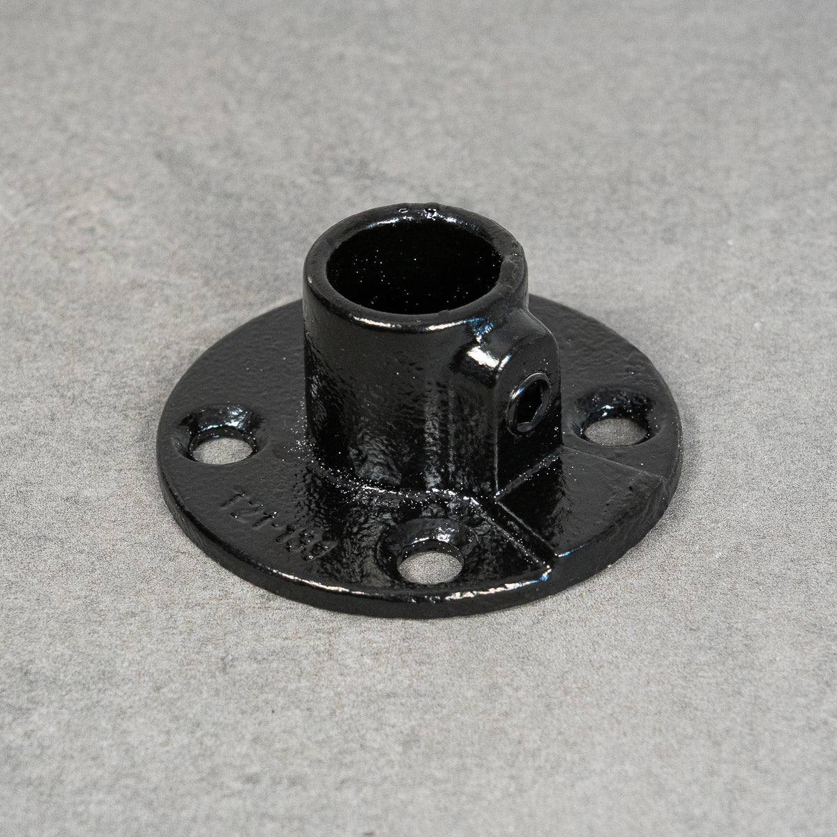 Väggfäste / fot, flytande, 4-hål - 20 mm - Svartlackerad