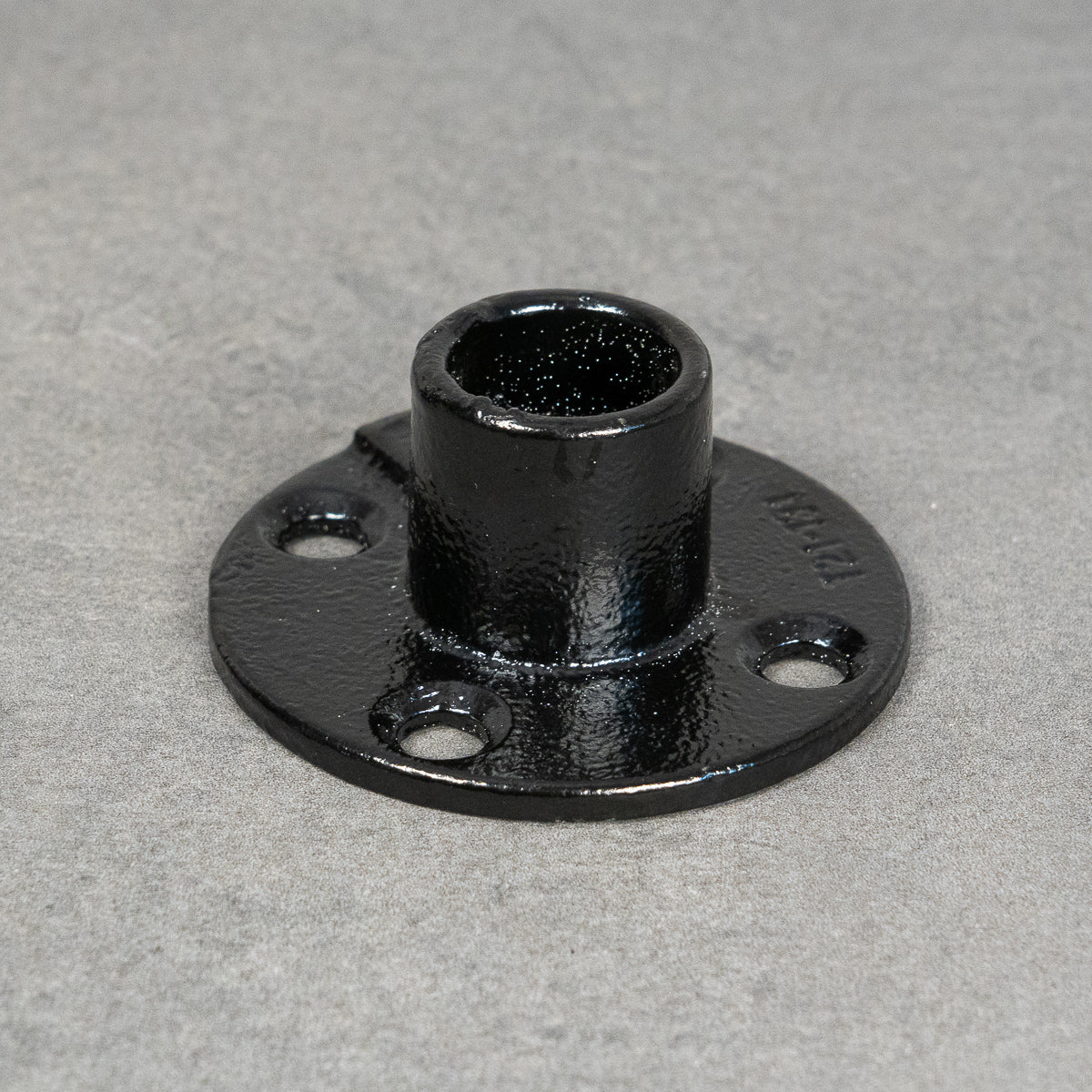 Väggfäste / fot, flytande, 4-hål - 20 mm - Svartlackerad