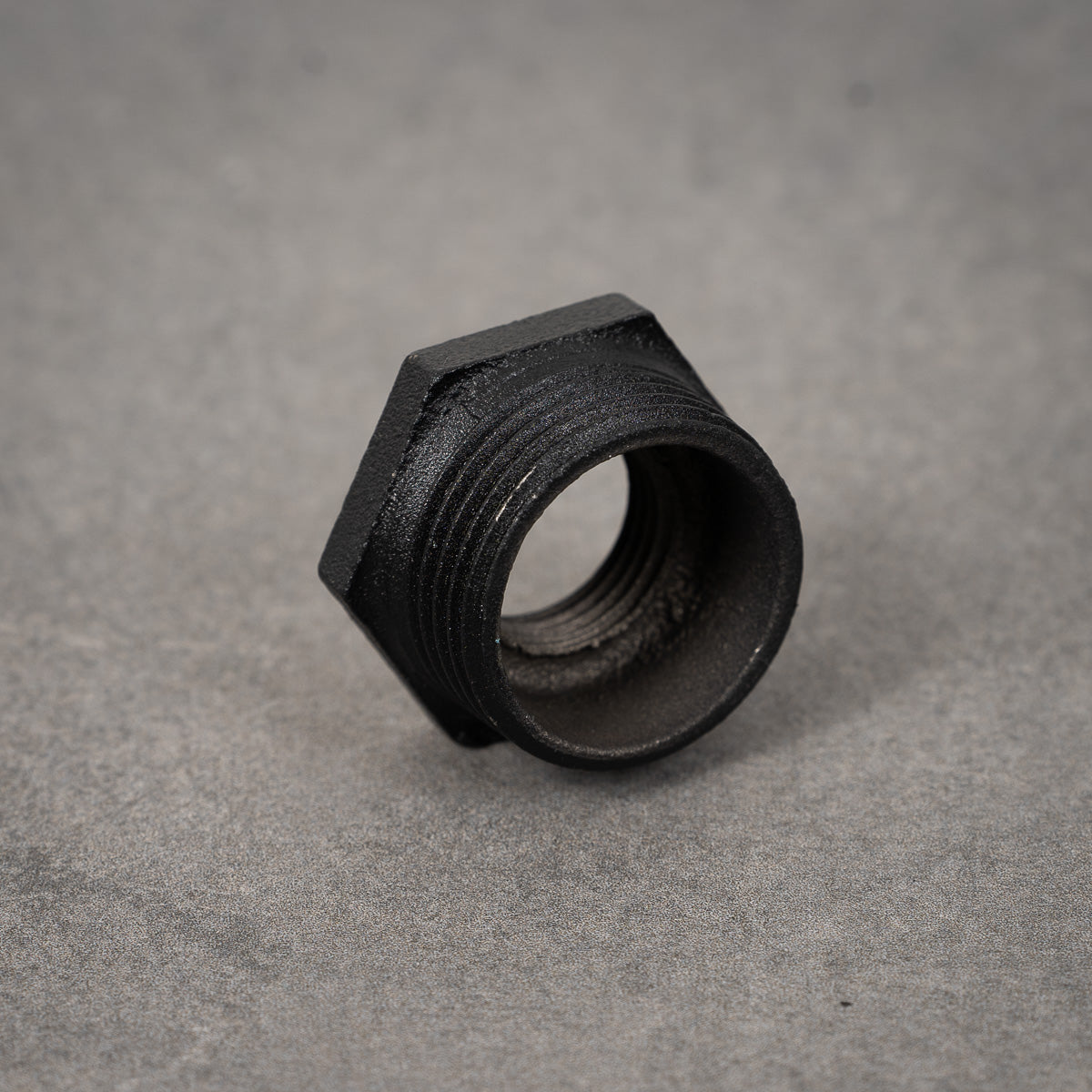 Omvandlare utvändig / invändig - 32 mm / 20 mm - Svartlackerad