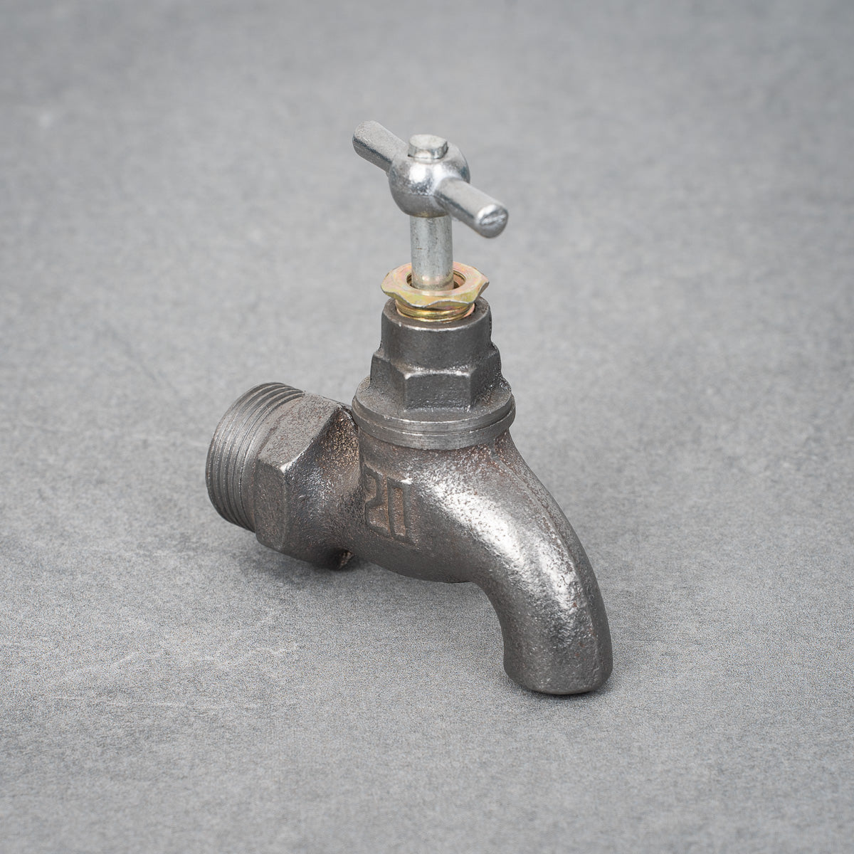 Robust Cast Iron Water Tap for Industrial Interior Design – Piperebel